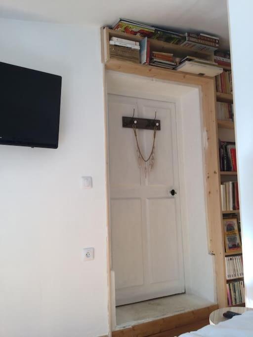 Studio Close Fourviere Very Quiet & Small Terrace Apartment Lyon Ngoại thất bức ảnh